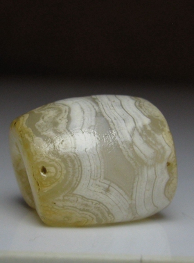 千年老灰皮缠丝水晶玛瑙8.5×10