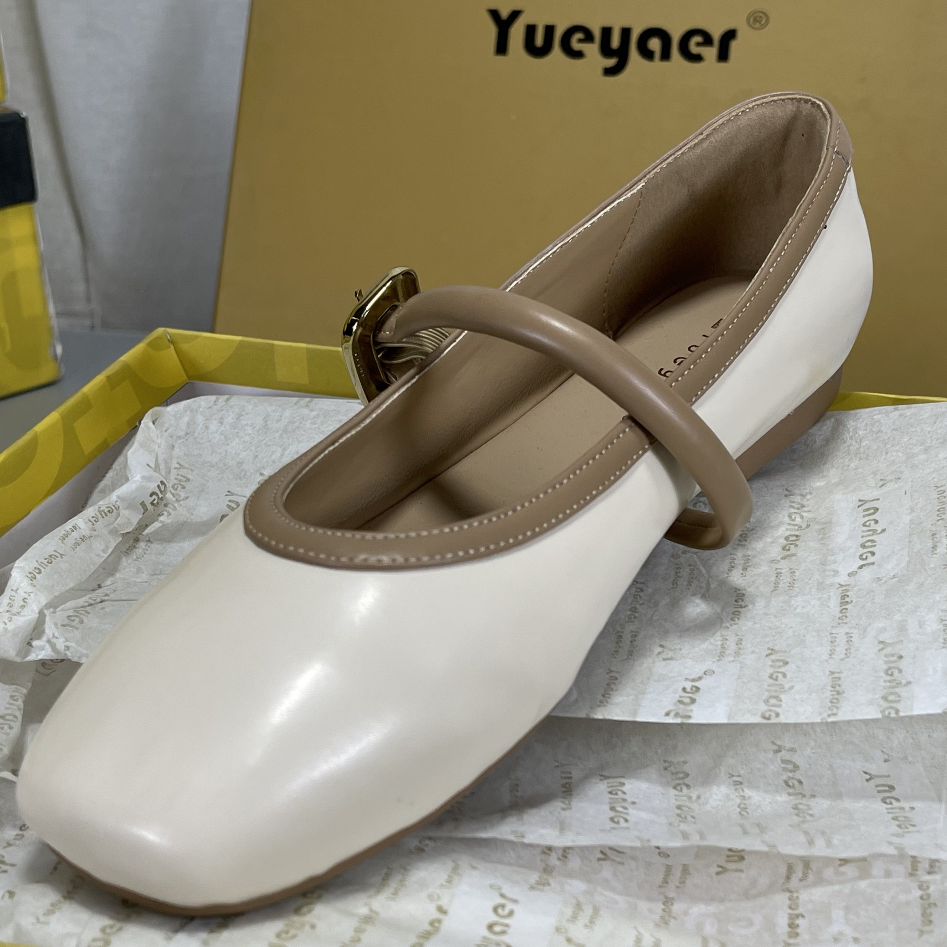 月芽儿撤柜断码真皮女鞋小香风玛丽珍鞋春一字扣平底浅口圆头单鞋,淘宝优惠券,粉丝福利购,淘宝优惠卷