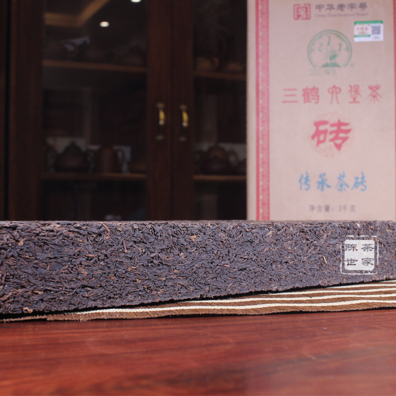 三鹤六堡茶传承茶砖高端2015年陈化广西梧州茶厂3000克一砖 - 图1