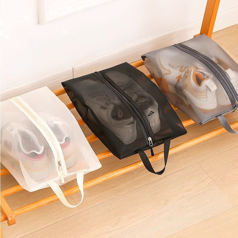 Portable sneaker storage bag