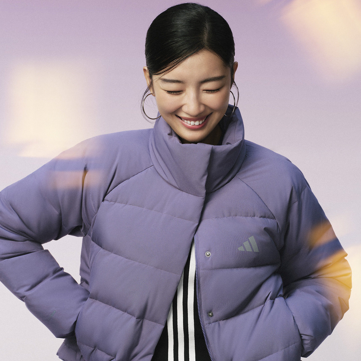 金晨同款 暖芯羽绒服 防风保暖鸭绒休闲立领女秋冬adidas阿迪达斯