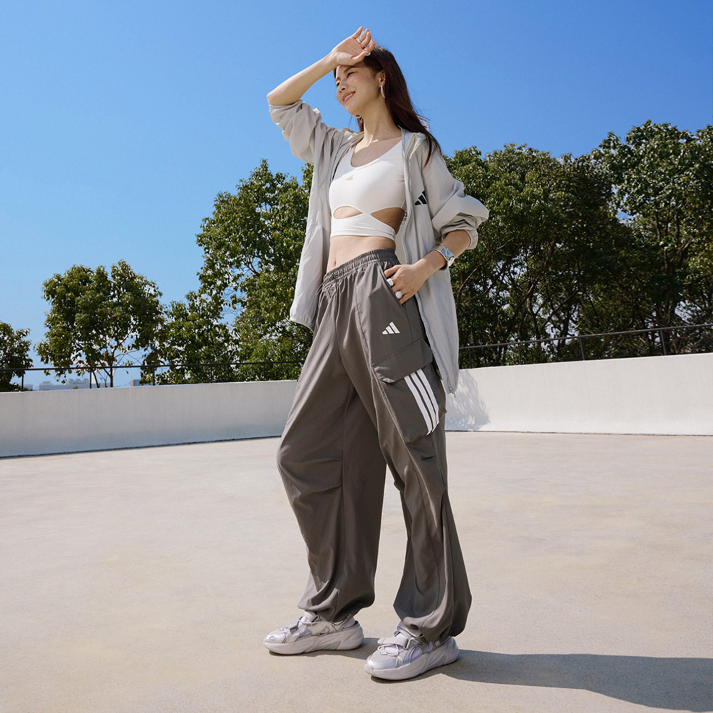速干凉爽防晒UPF50+宽松多口袋运动裤伞兵裤adidas阿迪达斯轻运动