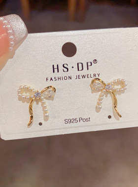 轻奢小众珍珠蝴蝶结金色耳钉