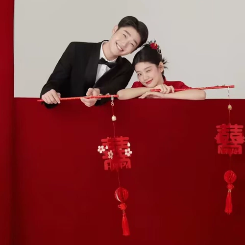 Новый ручной фонарь в чонсаме в китайском стиле с надписью «Счастливый», игривый свадебный реквизит для фотосессии невесты, ручной фетр красного цвета «Счастье».