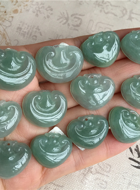 缅甸翡翠A货玉石吊坠心形如意