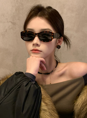 粗边框椭圆形猫眼大框豹纹墨镜女