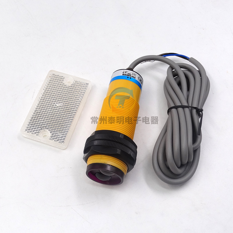 OMCH沪工E3F3-R4N3(P3)圆柱型光电开关NPN四线常开常闭传感器 - 图1