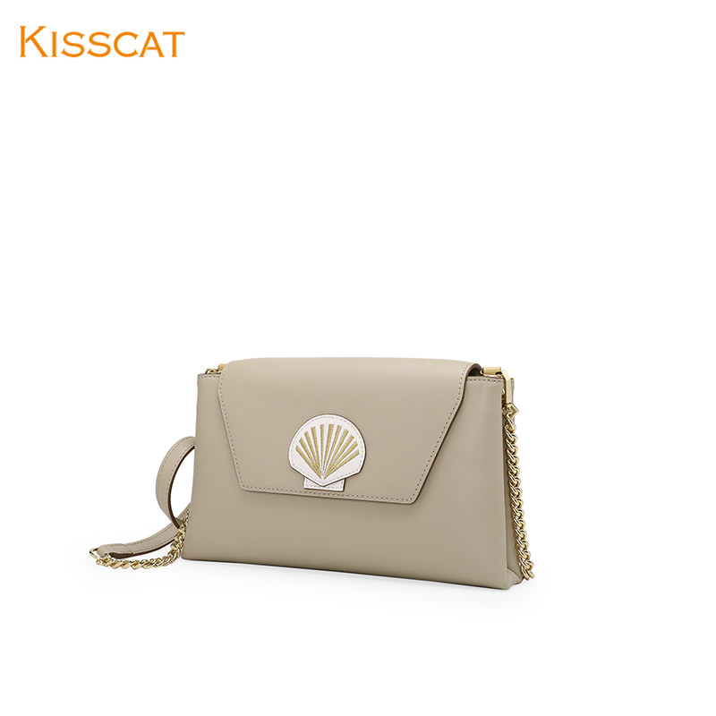 接吻猫2020夏季新款贝壳装饰斜挎包 kisscat女士包袋