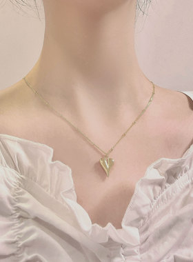 小众温柔金色复古高级短款项链