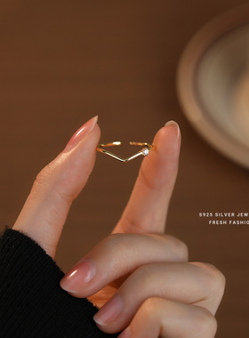 s925纯银V型闪锆戒指女个性时尚简约开口指环小众轻奢设计高级感