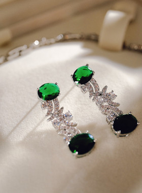 法式轻奢仿祖母绿新娘晚宴一字肩项链高级感轻奢小众配礼服配饰女