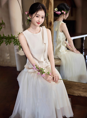 晚礼服2025新款领证登记订婚连衣裙小众新中式套装毕业成人礼服