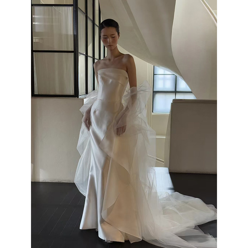 法式缎面轻婚纱复古白色高级感气质结婚主纱出门纱新娘抹胸礼服,淘宝优惠券,粉丝福利购,淘宝优惠卷