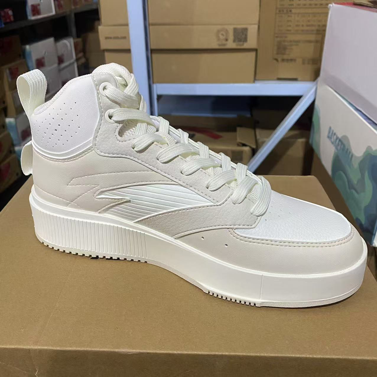 安踏高帮女鞋新款冬季厚底增高板鞋休闲皮面百搭运动鞋922338008,淘宝优惠券,粉丝福利购,淘宝优惠卷