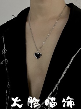 简约爱心项链黑色马赛克像素桃心冷淡风ins男潮女小众时尚配饰