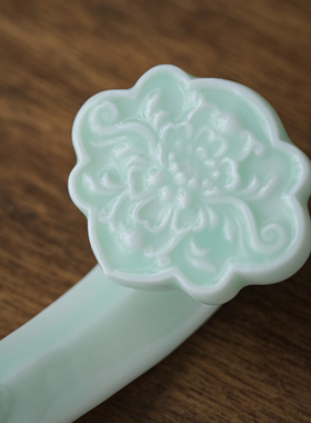 创意复古陶瓷玉如意中式茶宠茶道笔架车载家居摆件文房四宝镇纸