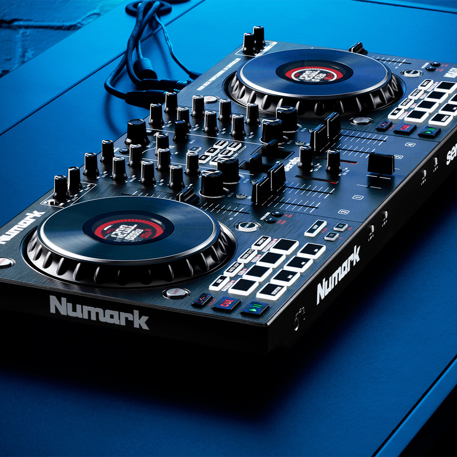 Numark/露玛NS4FX 四通道DJ控制器 包厢商演DJ打碟机 Serato Lite - 图0