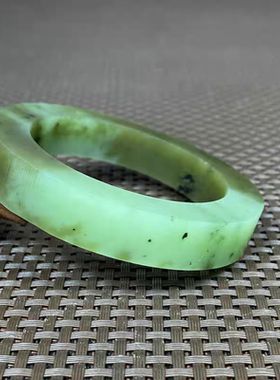 和田玉手镯乌兰海碧玉毛圈苹玉镯果绿俏色玉石半成品细润放漏C30