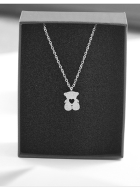 甜酷锁骨链闪砂抱心小熊项链2026新款爆款小众设计感高级颈链女生