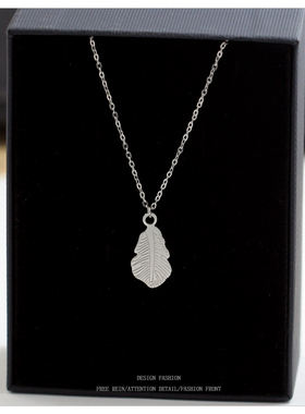 轻奢气质百搭花草树叶项链小众设计感精致锁骨链颈链