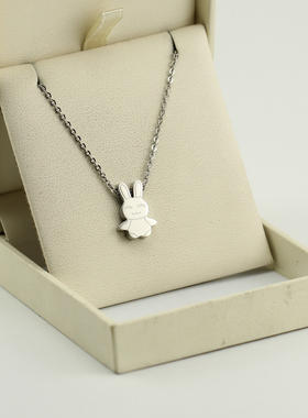 日韩可爱小兔子项链吊坠钛钢项链女银色锁骨链水洗不掉色节日礼物