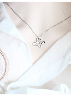 简约镂空大蝴蝶项链2026新款精致高级感锁骨链颈链配饰女毛衣链潮