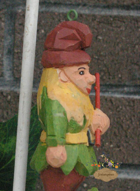 田园 出口原木乡村工艺 乡村木雕迷你摆件 拿棍木人对 手工制