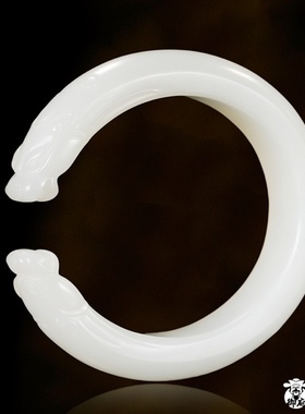 新疆和田玉一级白白玉籽玉手镯玉雕双龙护主38.8克包邮