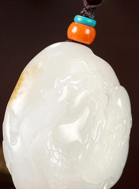 洒金皮把件望子成龙新疆和田玉