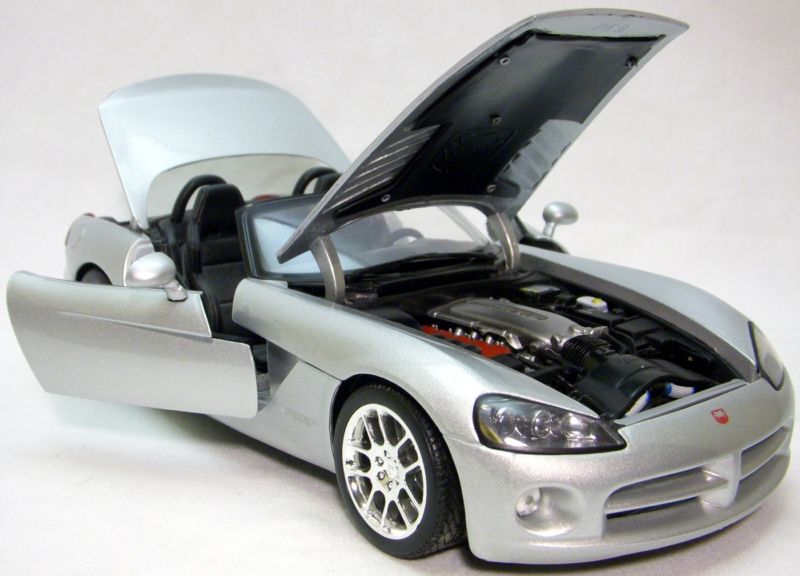 Bburago比美高 1:18 DODGE VIPER SRT/10 钻石级道奇蝰蛇合金车模 - 图1