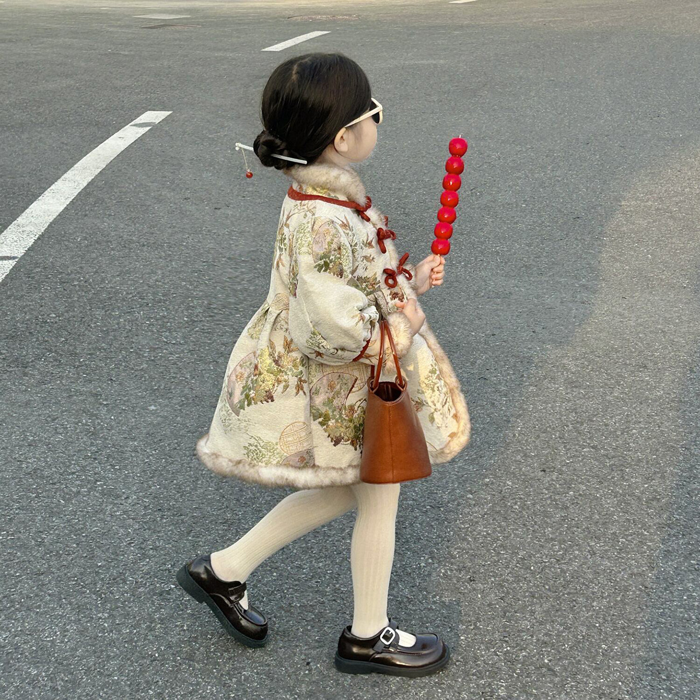 原创女童雪尼尔提花夹棉中国风旗袍外套2025冬季儿童新中式拜年服,淘宝优惠券,粉丝福利购,淘宝优惠卷