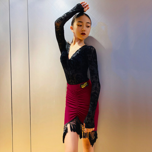 CONNY新款拉丁舞蹈服套装长袖女儿童上衣练功半身裙比赛表演出服 - 图2