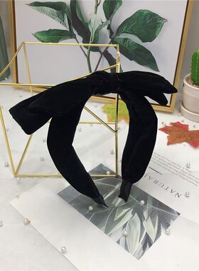 刘涛同款百搭显脸小金丝绒蝴蝶结黑色发箍百搭外出头窟头饰发卡女