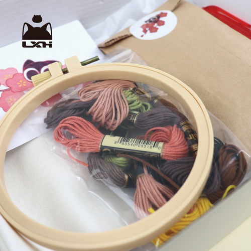罗小黑 | 朱寿珍工作室合作 苏绣手工diy材料包手拎包小号帆布包 - 图2