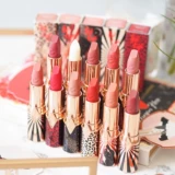 Британцы купили место Шарлотта Тилбери CT Limited Star Leopard Light Увлажняющая помада Red