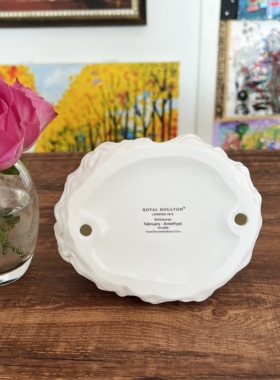 RoyalDoulton骨瓷摆件工艺品