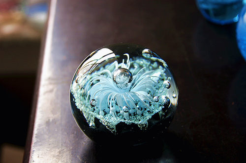 淄博琉璃水晶球小众创意生日礼物家居装饰品摆件鱼缸造景夜光镇纸 - 图0