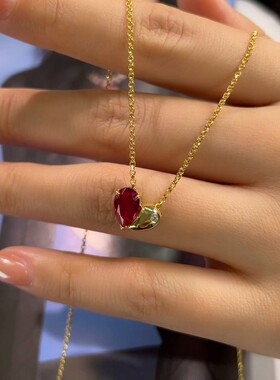 轻奢培育宝石鸽血红爱心项链