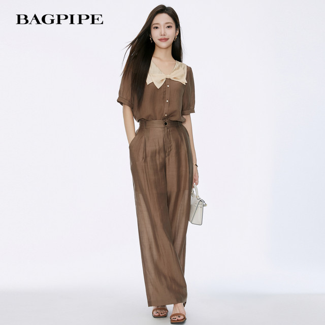 Bagpipe 2025 ການອອກແບບລະດູຮ້ອນໃຫມ່ bow ເສື້ອ chiffon ບາງໆ sleeves ສາມໄຕມາດເພື່ອປົກຫຸ້ມເນື້ອຫນັງແລະເບິ່ງ slimming ເທິງສັ້ນສໍາລັບແມ່ຍິງ