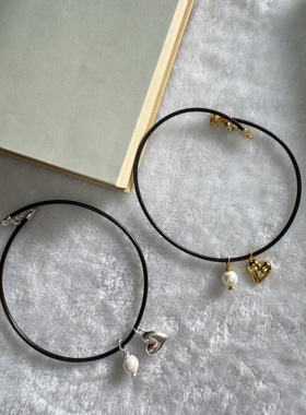 西班牙UNOde50轻奢金属爱心珍珠项圈女小众黑色皮绳项圈简约气质