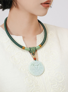 翡翠饕餮纹平安扣手编项链绳项圈