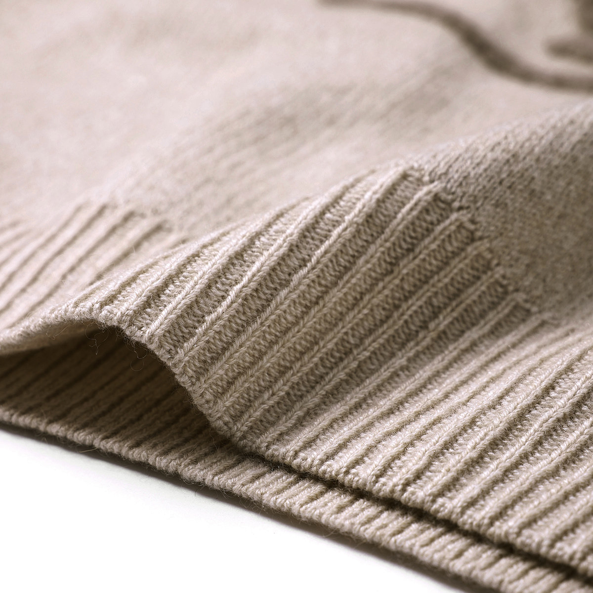 幸福的辨识度~暖心圈绒熊宝山羊绒圆领休闲男女宝套衫毛衣KAKA特,淘宝优惠券,粉丝福利购,淘宝优惠卷