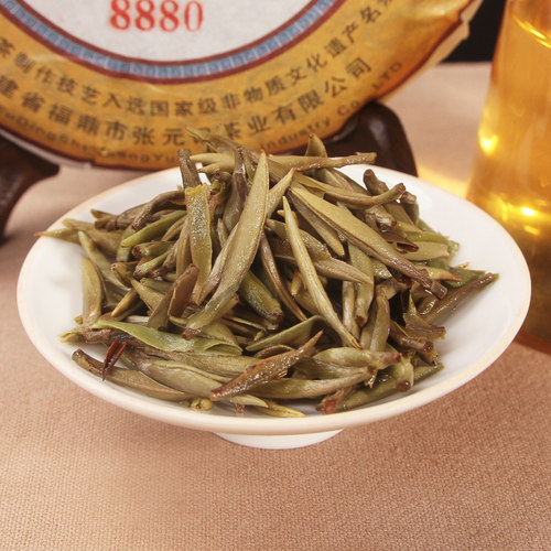 张元记 2017年太姥银针茶饼8880 福鼎白茶 150g - 图2