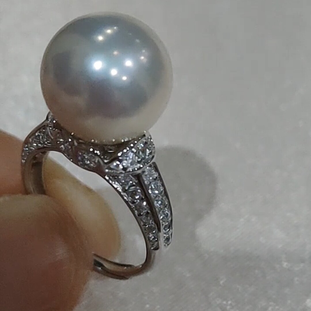 Natural fresh water comparable to Australian white perfect round ring ring pearl live mouth extra large single 11-12mm pure silver