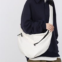 Original Cebu dumplings Japanese Lazy Wind and Inclined Satchel Riding Sports Casual Net Edition of male and female large-capacity backpack