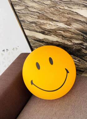 韩国INS笑脸小夜灯卧室床