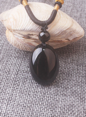 石碑护身符天然乌鸦血石吊坠 黑色水晶 项坠