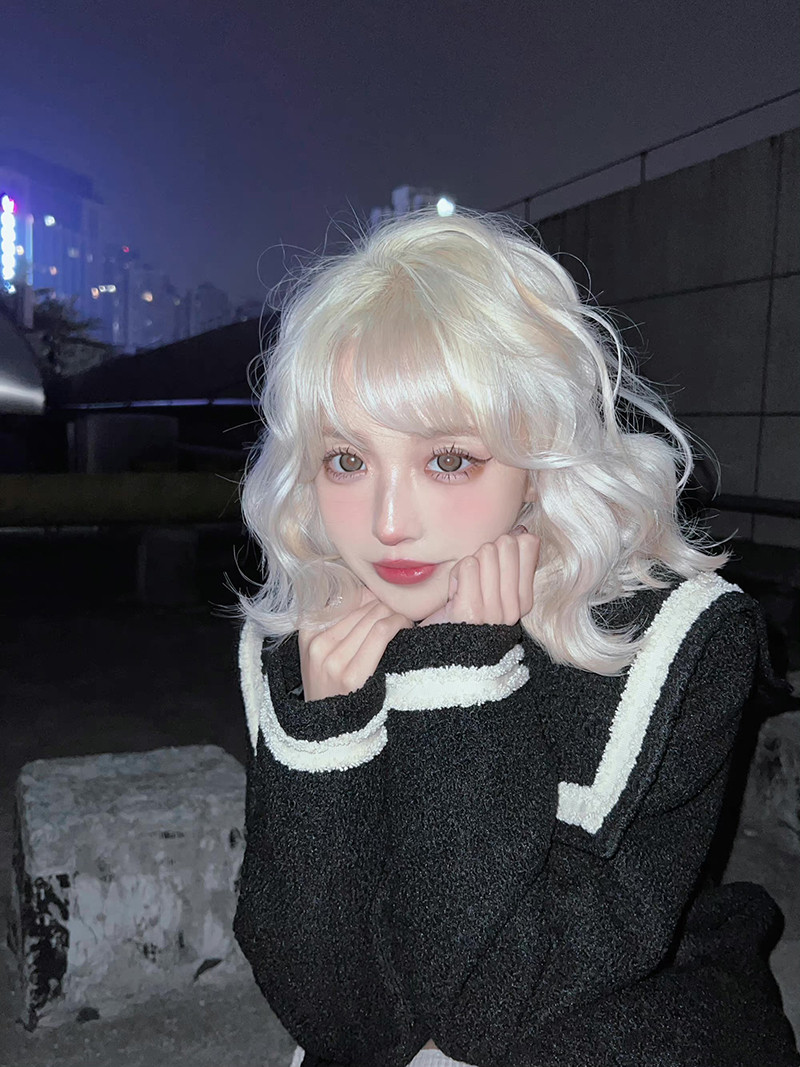 网红主播假发女羊毛卷个性银白色短发锁骨自然短卷发玉米卷全发套