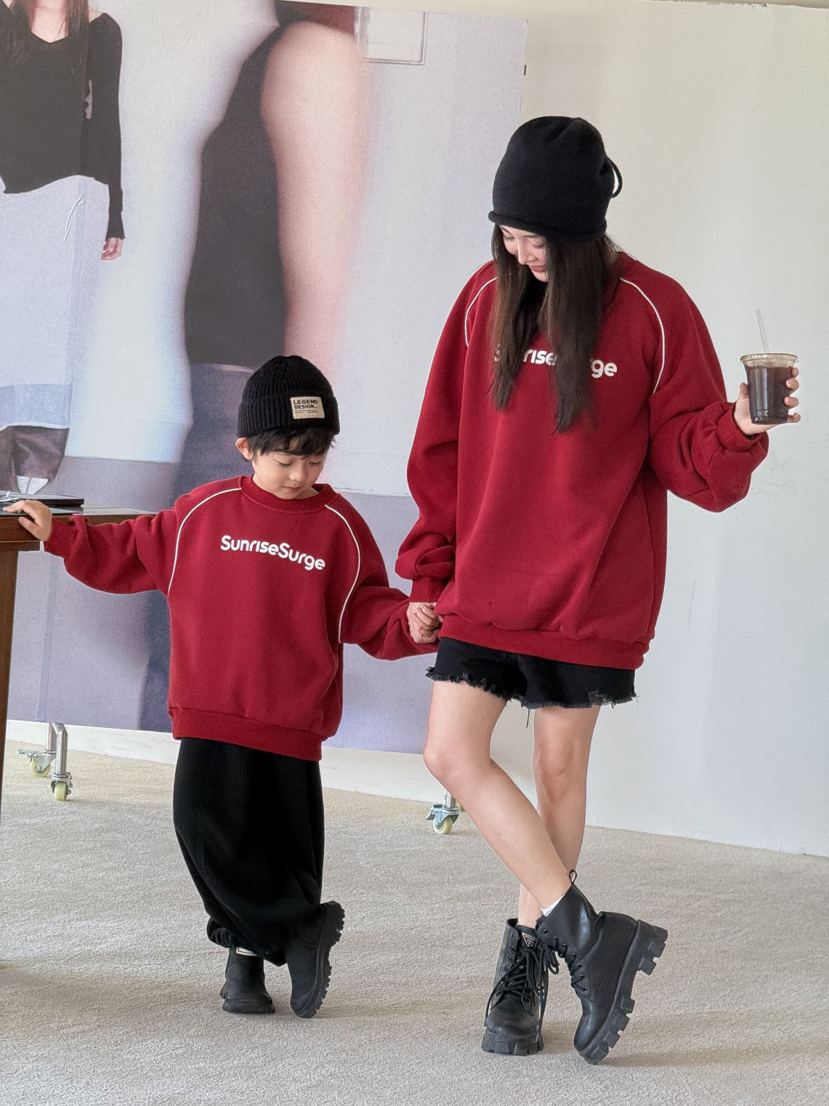 亲子装母女加绒卫衣2025新款韩版机车一家三口红色儿童洋气潮上衣,淘宝优惠券,粉丝福利购,淘宝优惠卷