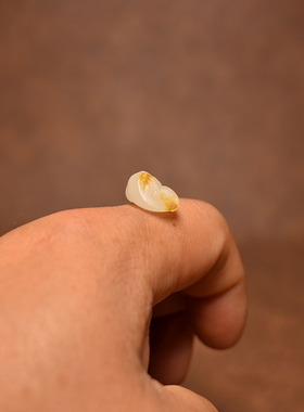 红皮白玉独籽料金蟾吊坠戒面提溜